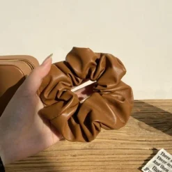 Leder Style Scrunchies Roma