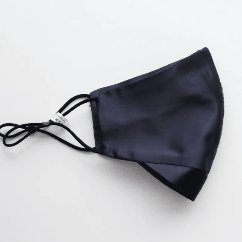 Mundschutz aus Seide Blaze