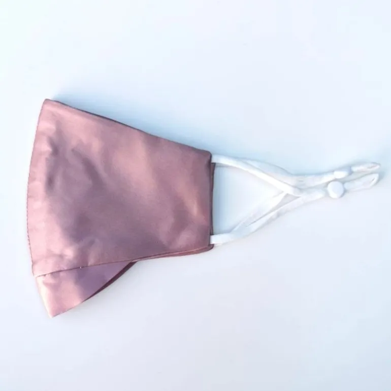 Mundschutz aus Seide Blaze