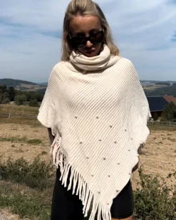 Poncho Annika