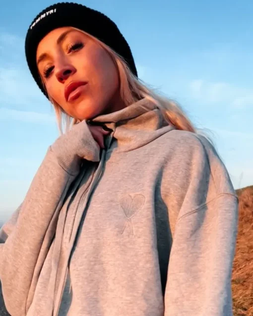 Pullover Hoodie A-Love